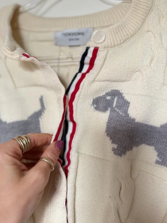Thom Browne Cream Cardigan with Gray Dog Motif and Signature Trim - Picture 4 of 8